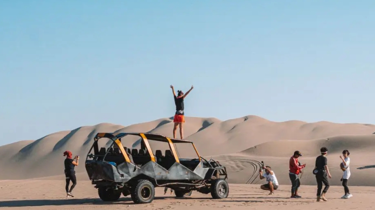 Full Day Paracas Ballestas E Ica Huacachina